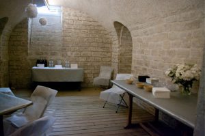 CHATEAU DE LA CHESNAIE / CAVE VOUTEE